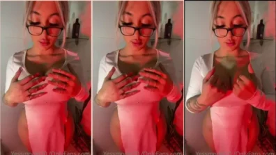 Nia Orozco en Onlyfans tocando con todo el amor